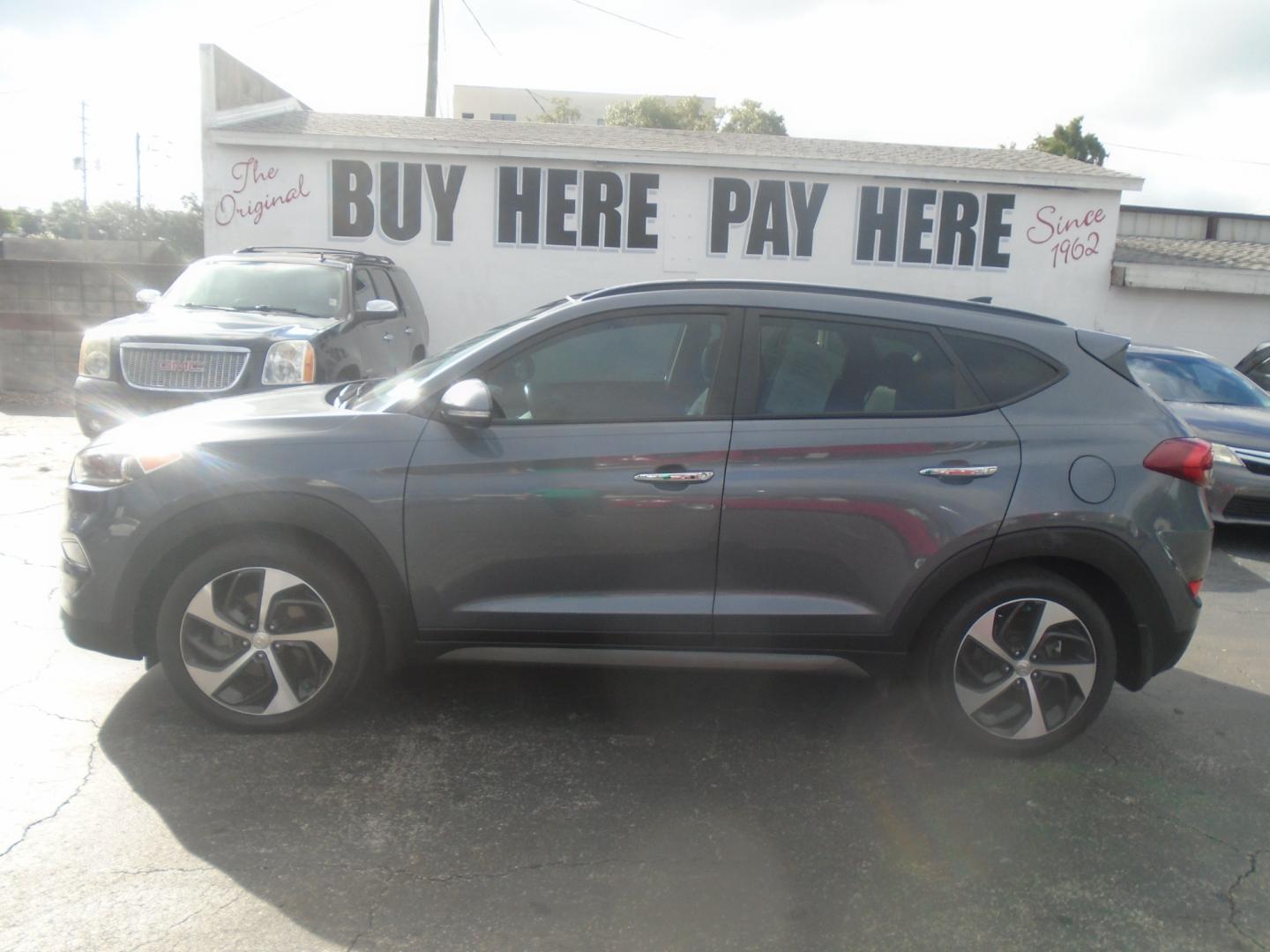 2016 Hyundai Tucson (KM8J33A24GU) , located at 6112 N Florida Avenue, Tampa, FL, 33604, (888) 521-5131, 27.954929, -82.459534 - Photo#0